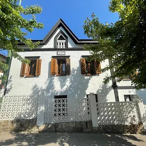 https://villa-nueva-1910.bilbaohotelsspain.com