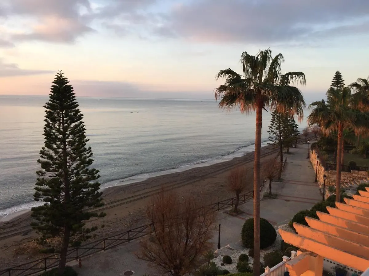 Penthouse On The Beachfront Estepona 0*,